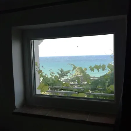 Apartment La Pergola Sul Mare