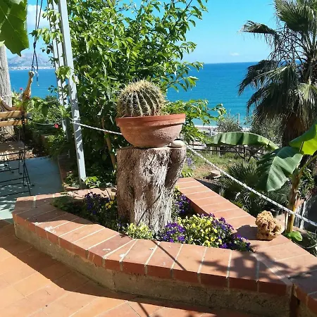 La Pergola Sul Mare Apartment